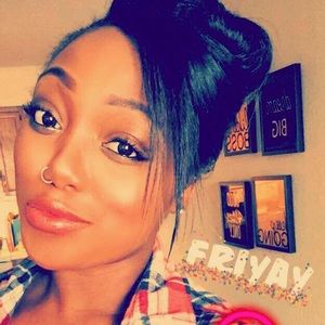 Meet your Posher, Christina